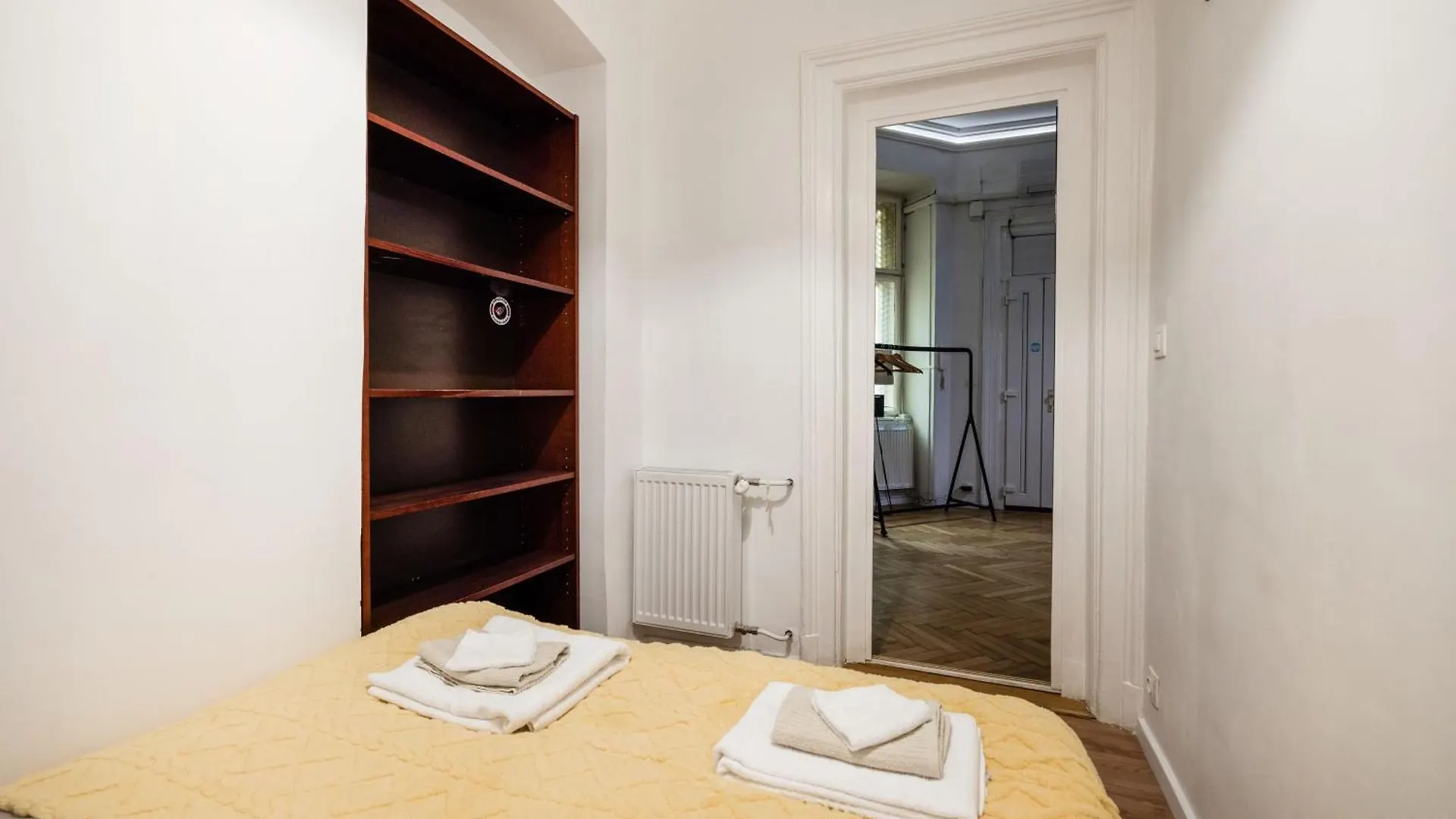 בודפשט Bright & Grand With 4 Bedrooms By New York Cafe