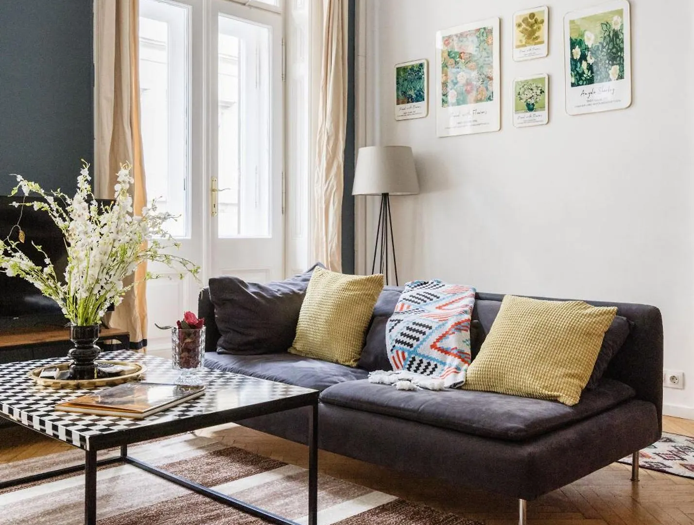 בודפשט Bright & Grand With 4 Bedrooms By New York Cafe